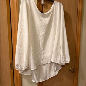 Pleated-Back Cream Long-Sleeve Blouse